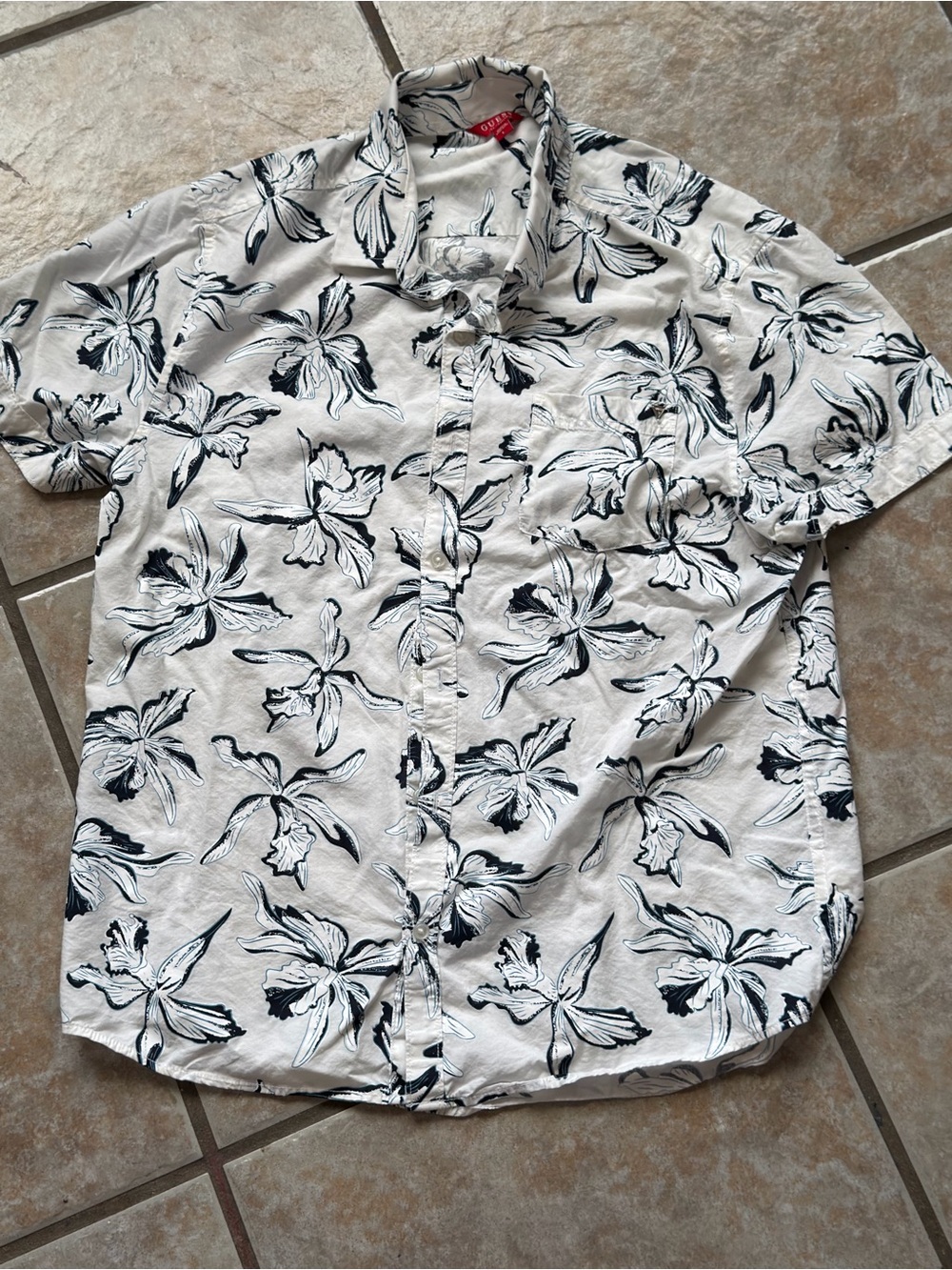 Guess Los Angeles Men's Size Large Floral Orchid Short Sleeve Button Up Shirt L